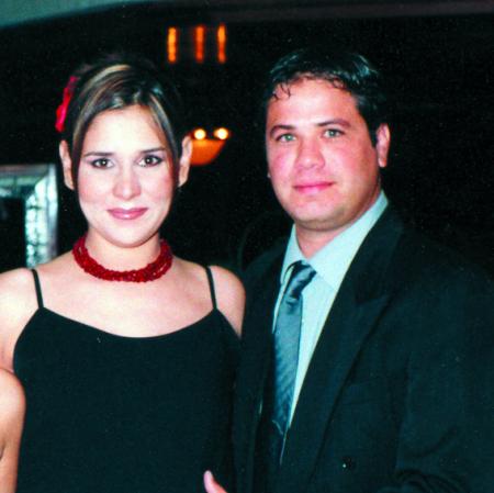 Gaby Córdova de Fernández y Richo Fernández.