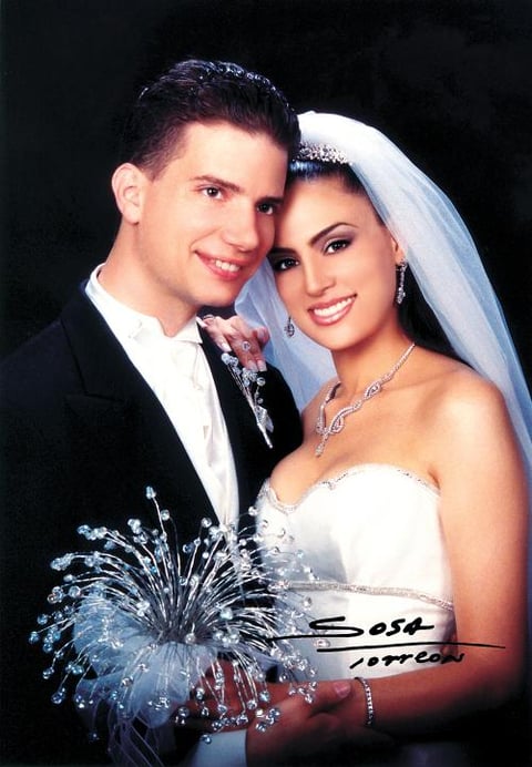 Lic. Itamar Lapidot Menachem y Dra. Josie Valdés Leal contrajeron matrimonio religioso judío el 30 de agosto de 2003.

Studio: Sosa