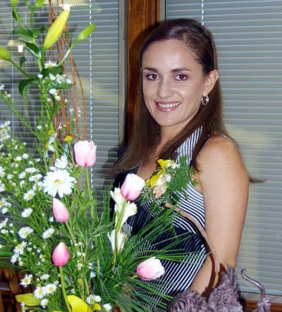 Martha Ramos Moreno en su despedida de soltera.