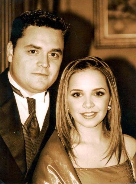 Carlos MIjares Álvarez y Alejandra Nahle Z. contrajeron matrimonio recientemente.