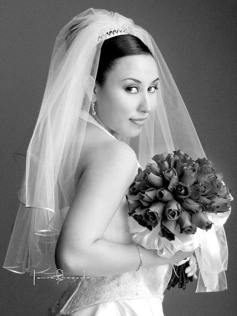 Srita. Elba Edith Ramírez Cárdenas el día de su enlace nupcial con Sr. Jonatan Valenzuela Sánchez


Estudio: Laura Grageda