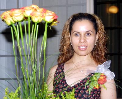 Beatriz García Martínez en su  primera despedida de soltera.