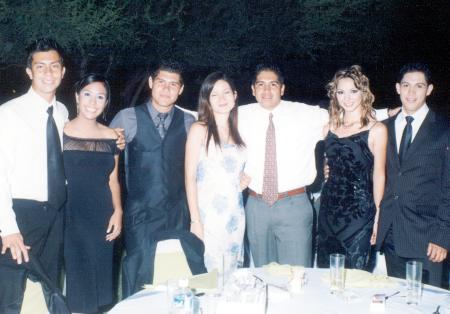 Javier Ayup, Arleth Grana, Luis Valenzuela, Cristina, Carlos Alonso, Daniela López y Miguel Soto.
