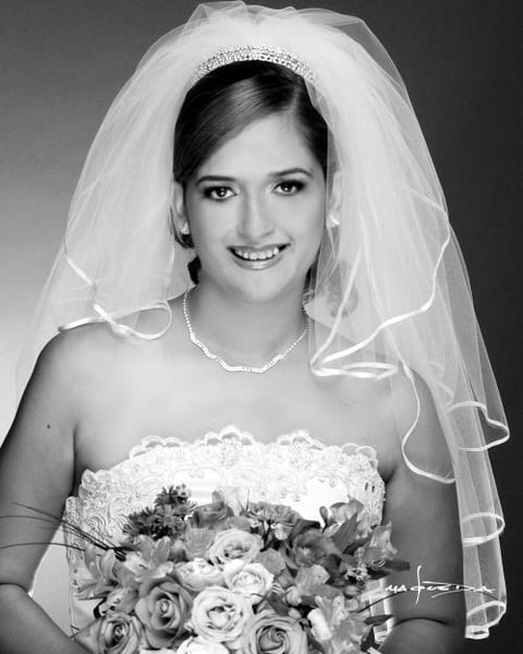 Srita. Claudia Elizabeth Pacheco Elizalde el día de su enlace nupcial con el L.C. Eduardo Hernández Parada.

Estudio: Maqueda