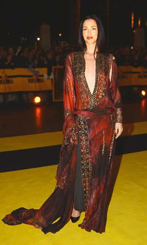 La actriz Julie Dreyfus asistió al Leicester Square en Londres.