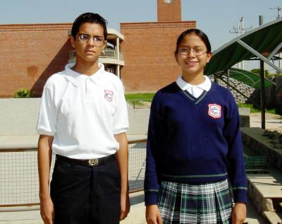 Luis Roberto Aragón Díaz y Alma Angélica Juárez Rodríguez, del Colegio Cervantes, obtuvieron el primer lugar nacional en el Concurso de Primavera de Matemáticas 2003.