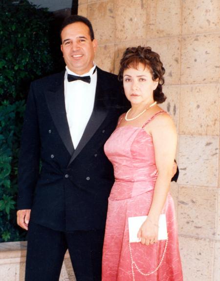 Jesús A. Rauda Abusmrá y Blanca Aranda de Rauda.