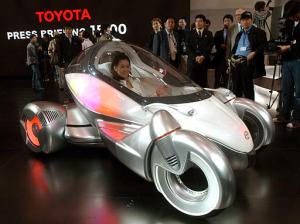 La XXXVII edición del Salón del automóvil de Tokio abrió sus puertas al público con las últimas propuestas tecnológicas de automóviles ecológicos, que fueron adelantadas en la presentación a la prensa.