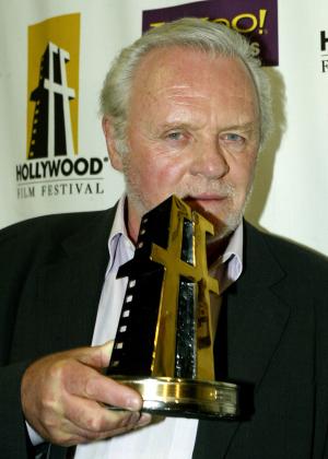 El actor Anthony Hopkins recibió el premio de 'toda una vida' dedicada a la actuación por parte de los organizadores del Festival.