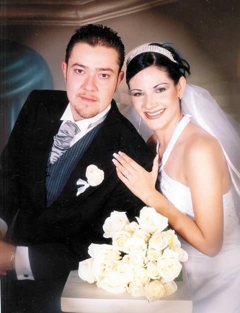 Ing. José Morales Aldana y Srita. Guadalupe Mesta Frías  recibieron la bendición nupcial en la Iglesia de Nuestra Señora de San Juan de los Lagos el 22 de agosto de 2003.