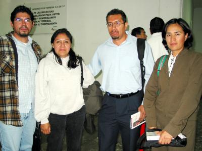 Albeto Juárez, Silvia Ramírez y Carolina Fernández llegaron de la Ciuda de México para cubrir la competencia 10k.