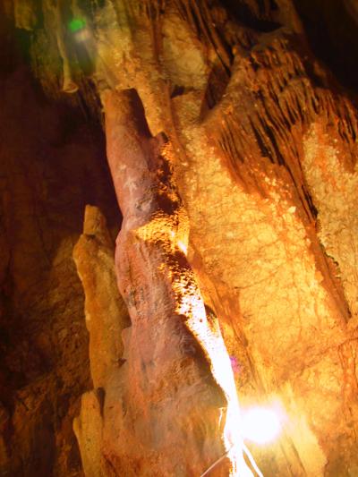 Para poder apreciar esta belleza natural, tuvieron que pasar años y años, hasta que un día la curiosidad de unos mineros logró este descubrimiento.