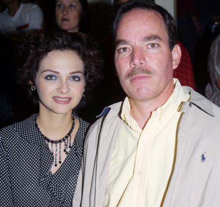 Grettel de la Pela de Quezada y Roberto Quezada González.