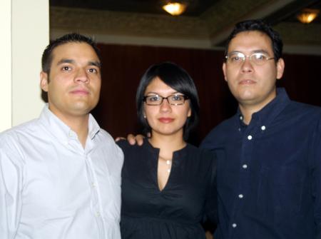 Rodolfo Reza Cueto, Jenny Reza Cueto y Miguel Castillo García.