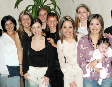  09 de noviembre  
Valeria, María del Carmen, Blanca, Gloria,  Mónica, Paty, Katy, Any, Brenda y Massiel le ofrecieron una despedida de soltera a Brenda Arizpe Garza.