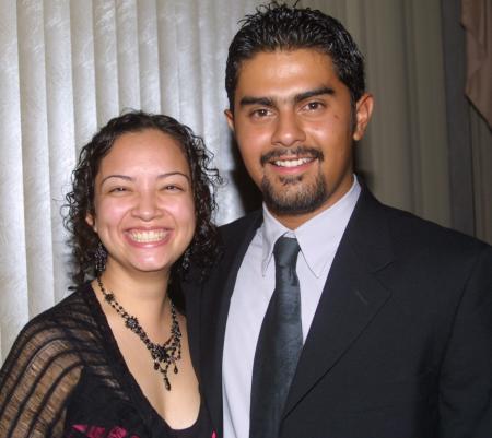 Paty Velázquez y Armando Reyes en reciente acontecimiento de boda.
