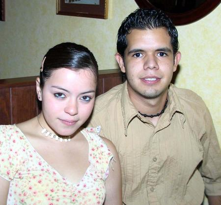 Annie Galindo y Carlos Moreno.