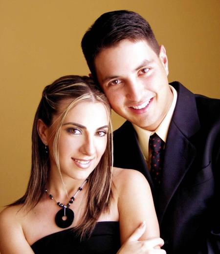 Julio González y Dolores Mora.
