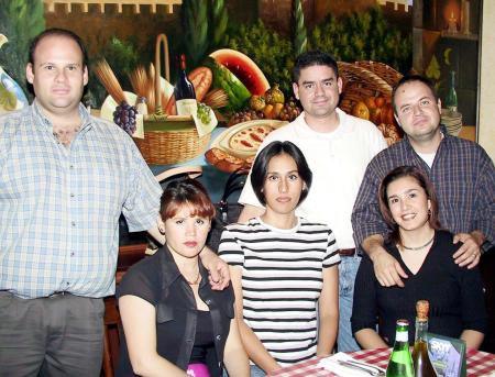 Enrique y Alicia Guizar, Érick y Ana Laura Bedolla, Jesús y Plili Maycotte.