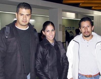  22 de noviembre  
Joaquín Fonseca y Néstor Padilla llegaron procedentes de  Guadalajara y fueron recibidos por Margarita Macías.
