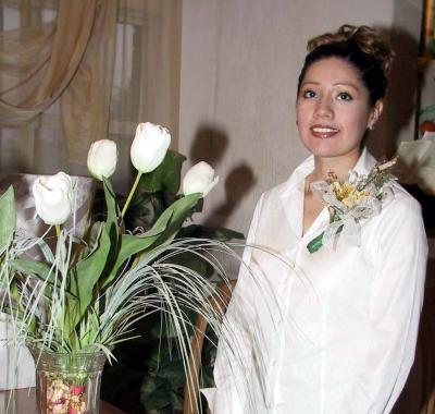 Claudia Iliana Tabares García en la despedida de soltera que le organizaron.