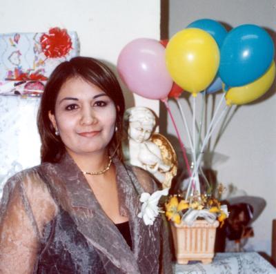 Belem Briones Morales captada en la despedida de soltera que le ofrecieron en fechas pasadas.