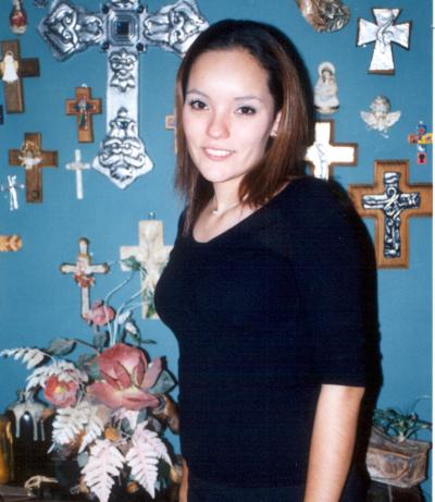 04 de diciembre 
Selene Ascenet Castañón Martínez captada en la despedida de soltera que le ofrecieron por su boda a realizarse el 20 de diciembre.