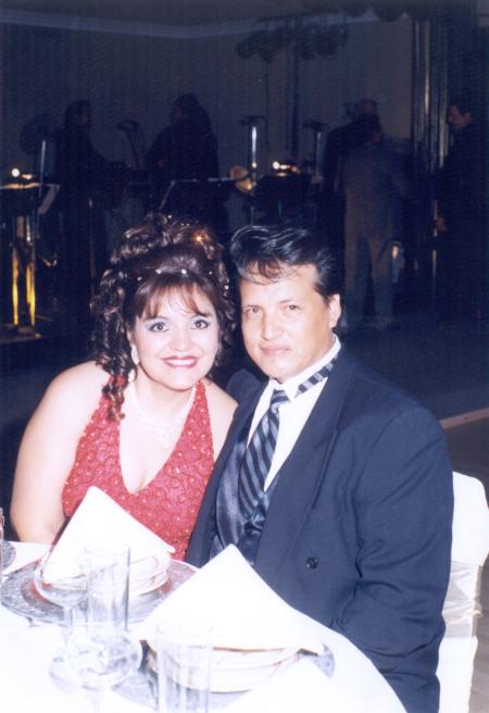 07 de diciembre 
Yolanda Salazar de Sánchez y Gerardo Sánchez Vitela en pasado acontecimiento social.