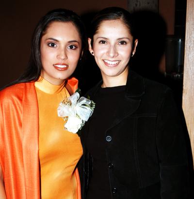11 de diciembre 

La Srita. Alejandra Sánchez Magallanes acompañó a Cecilia Robles Hernández en su despedida de soltera.