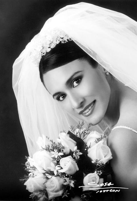 Lic. Cinthia Fierro Proa el día de su enlace nupcial con el C.P. Sergio Fernando Castañón Martínez.

Studio Sosa.