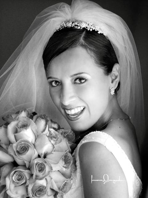 Lic. Sandra Natalia Hernández Ruiz el día de su enlace nupcial con el Ing. Jaime Joel Jiménez Sánchez.

Estudio Laura Grageda.