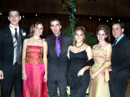 20 de diciembre

Omar Márquez, Pilar Sánchez, Polo Cuesta, María Elena Barrera, Gaby Monárrez y Miguel Barrera.
