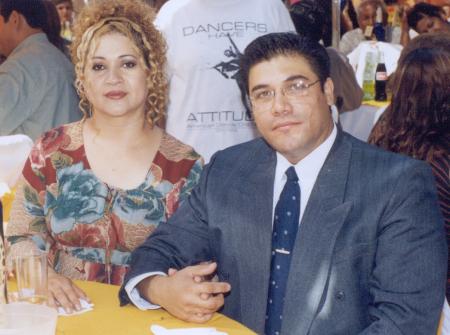 Sra. María de Jesús Castañeda de Ramos y Sr. Jesús Ramos Dovalí en reciente acontecimiento social.