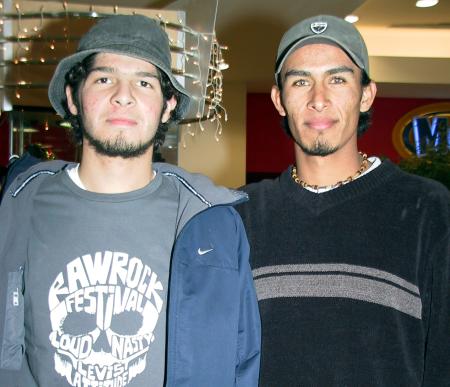 01 de enero

Miguel Ángel Sandoval y Omar Martínez.