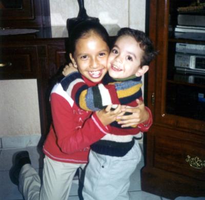 29 de diciembre de 2003

Yadira Hernández Gómez y Chrisitan Alejandro Rodríguez Hernández captados en pasado festejo familiar.
