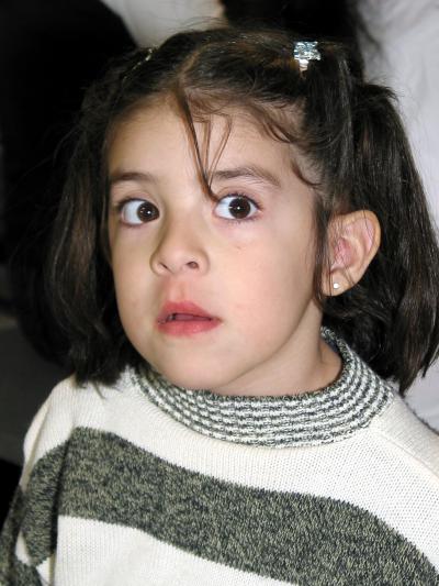 La pequeña Jennifer Ruelas Pérez fue captada en reciente festejo social.