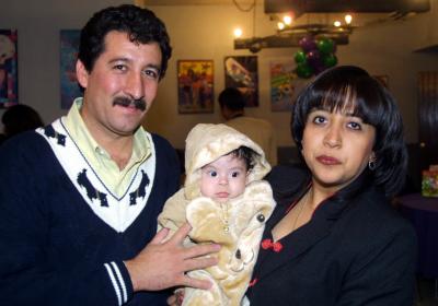 01 de enero
Luis Fernando con sus papás Martín Heredia y Claudia Álvarez.