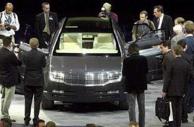 La siguiente generación del Lincoln Aviator fue mostrada a los asistentes.