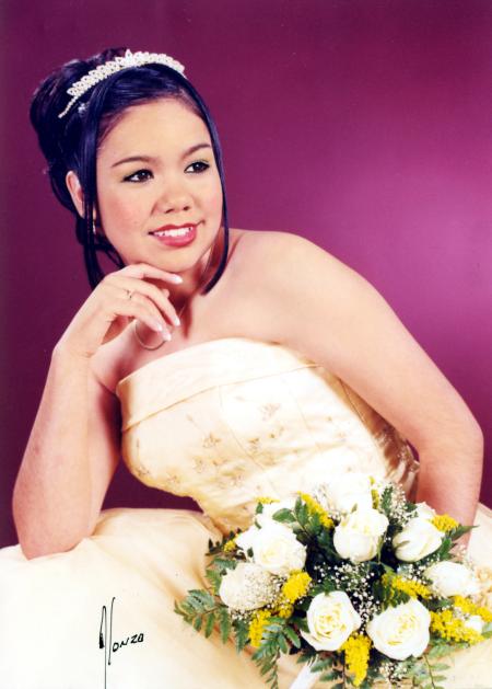 Srita. Silvia Margarita Hernández Aguilar celebró su décimo quinto aniversario de vida con una misa de acción de gracias en la parroquia de La Inmaculada Concepción el 28 de noviembre de 2003.