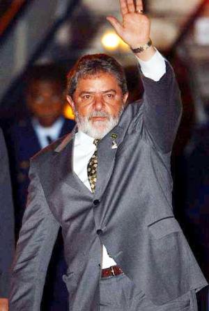 El presidente de Brasil,  Luiz Inacio Lula da Silva a su llegada a Monterrey.