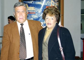 Arturo y Ofelia Escajeda regresaron a Los Ángeles, California luego de pasar Navidad y Año Nuevo en La Laguna.
