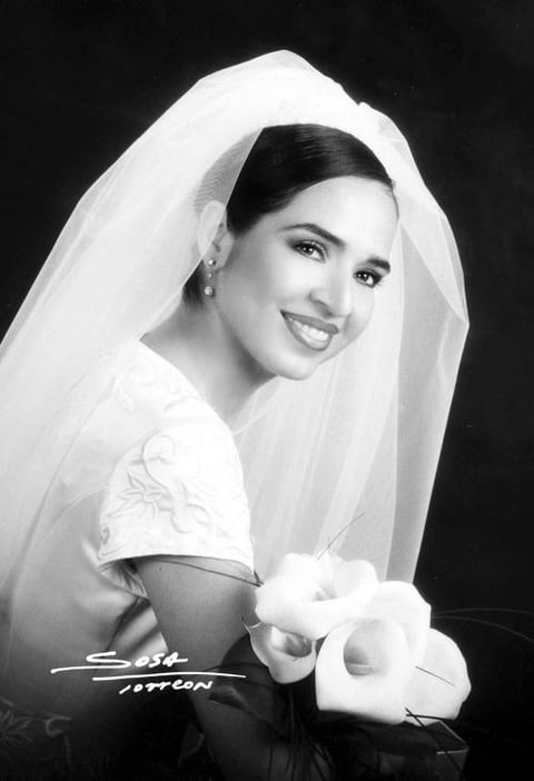 Srita. Jessica Benítez Zambrano el día de su enlace nupcial con el Sr. Luis Mario Rodríguez Cárdenas.

Studio Sosa
