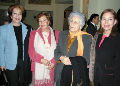 Irma de Froto, Tere Iglesias, María Eva de Braña y Luly Braña de Escamilla