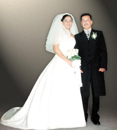 Sr. Miguel Ángel Arreola García y Srita. Romelia Deyanira Hurtado Jiménez contrajeron matrimonio religioso en la parroquia de Santa Ana de ciudad Nazas, Dgo., el 19 de diciembre de 2003.