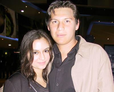 Mirna Hoyos Hdz y José Ortiz Muro.