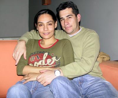 Guillermo Cabelaris y Jazmín Jáuregui.