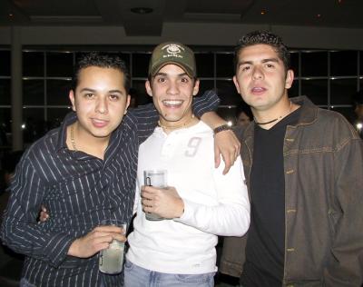 Moi Caruche, Cesar Estrada, Felipe Esqueda Tello.