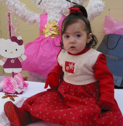 Bárbara Díaz de León Ortz fue festejada por su primer año de vida, con una divertida merienda que le ofrecieron sus padres.