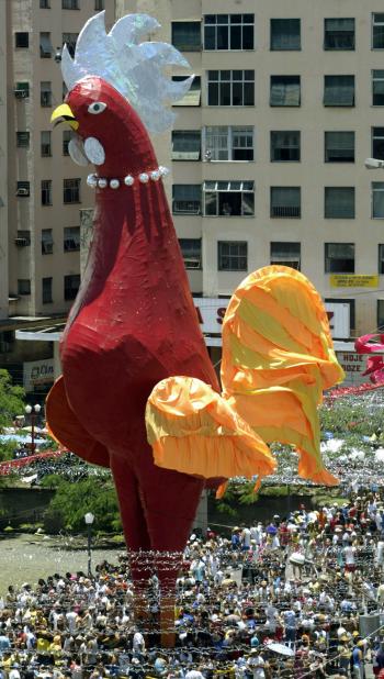 Las escuelas de samba de Río de Janeiro ya están listas para los desfiles que prometen ser los más ajenos a la tradición de denuncia política que ha marcado la historia del Carnaval carioca.