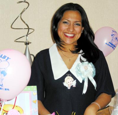 Diana Monserrat Luna espera la llegada de su primer bebé y por tal motivo se le ofreció una fiesta de canastilla.